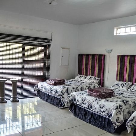 Sani Bonani Guest House เคลิร์กสดอร์ป ภายนอก รูปภาพ